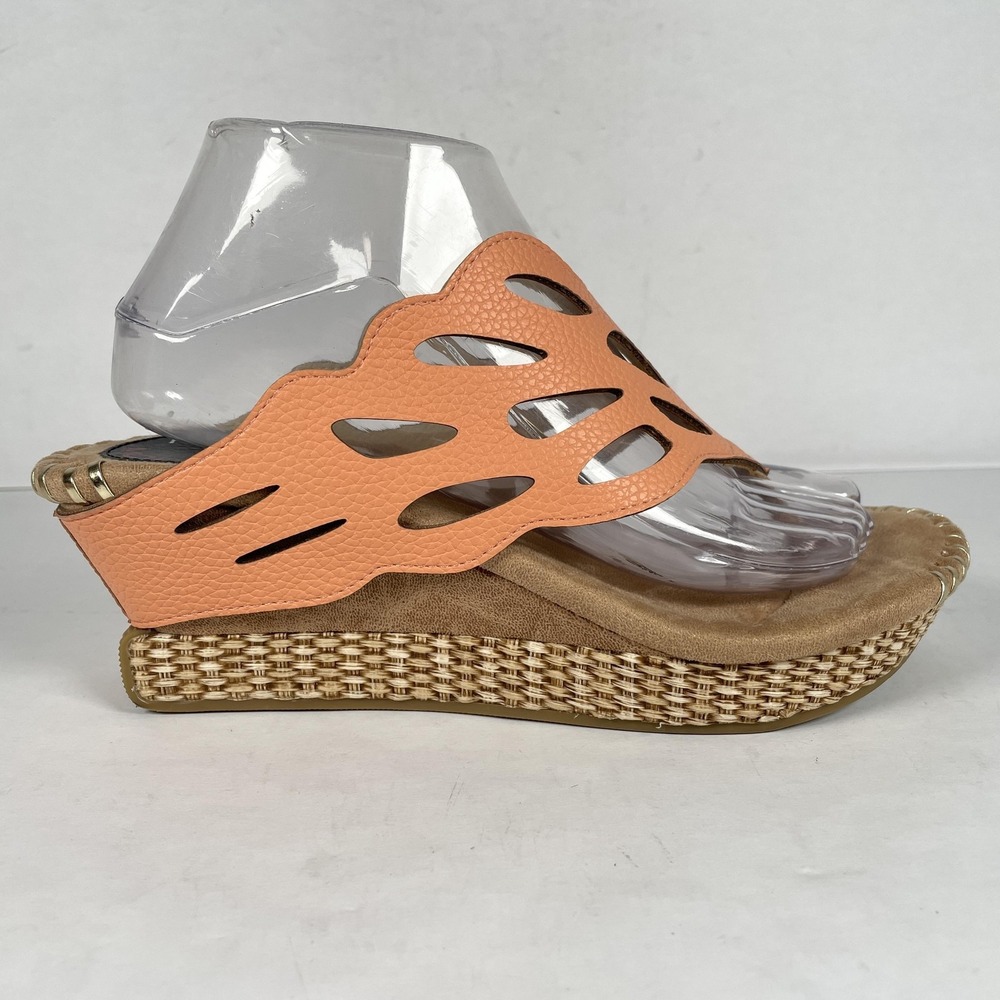 Modzori Reversibles Shoes Womens Size 9 Peach Beige Wedge Sandals Cutout Slip On